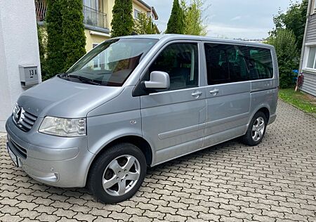 VW T5 Multivan Volkswagen zwei Schiebetüren AHK Standheizung