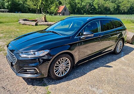 Ford Mondeo Titanium Turnier Panoramach Automat.