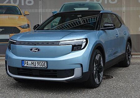 Ford Explorer Premium RWD