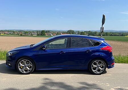 Ford Focus 2.0 ST Bull-X