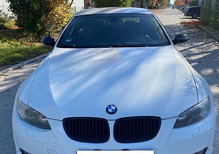 BMW 320d E92 Coupe 2009 M-Paket ab Werk mit TÜV