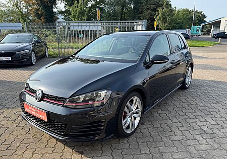 VW Golf Volkswagen VII Lim. GTI BMT