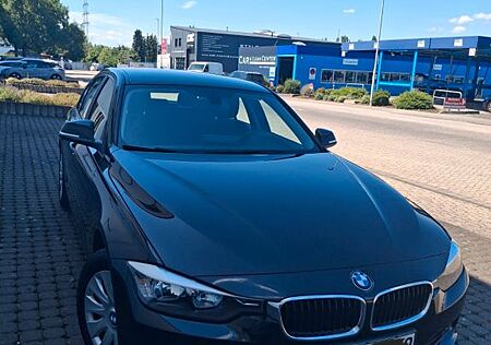 BMW 318d -