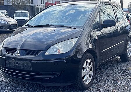Mitsubishi Colt CZ3 Lim. 3-trg. 1.3 Invite TÜV NEU