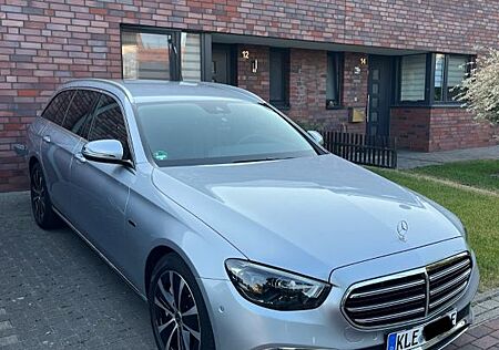 Mercedes-Benz E 300 de T Exclusive Garantie bei Mercedes 10/26