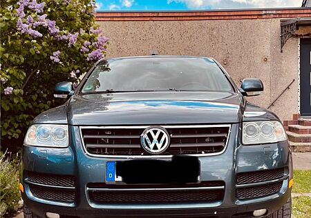 VW Touareg Volkswagen 3.2 V6 Tiptronic Standard