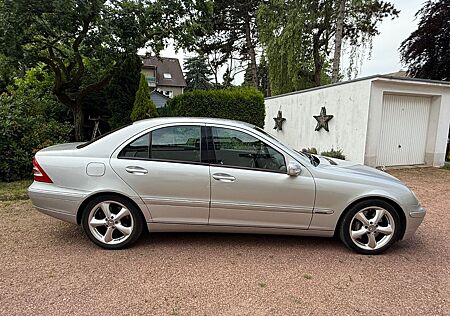 Mercedes-Benz C 180 KOMPRESSOR CLASSIC, wenig gelaufen 85550km