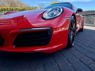 Porsche 911 991.2 Carrera S Coupe Lift Red/Black