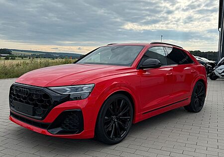 Audi SQ8 TFSI +STANHEIZUNG+AHK+PANO+B&O+HUD