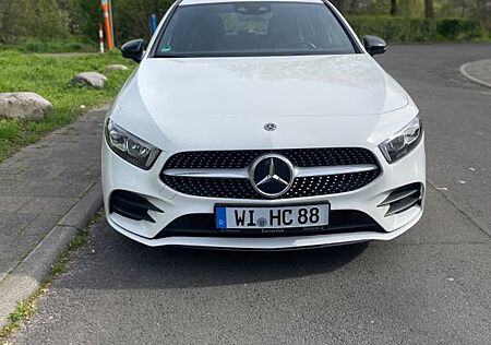 Mercedes-Benz A 200 - AMG line Sitzheizung 8-Fachbereift Auto