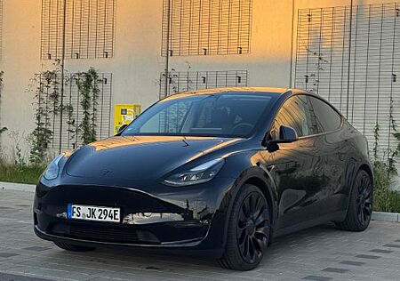 Tesla Model Y Performance 2022 AHK, KW V3, USS, 8fach
