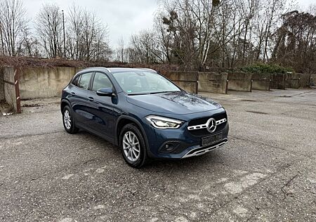 Mercedes-Benz GLA 200 GLA d