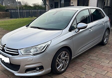 Citroën C4 HDi 110 Exclusive / XENON / TEMPOMAT