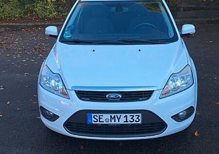 Ford Focus 1,6 Viva Weiß