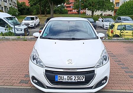 Peugeot 208 PureTech 82 Active Active