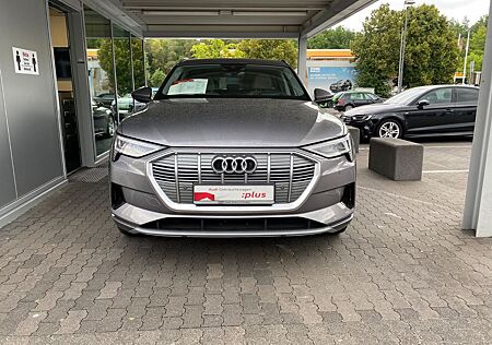 Audi e-tron quattro -