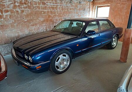 Jaguar XJR 4.0 Traumzustand
