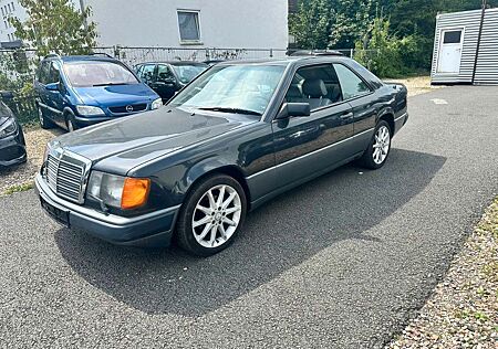 Mercedes-Benz 300 ZWeite Hand ** AIte Brief *** TUV 6 /2025*