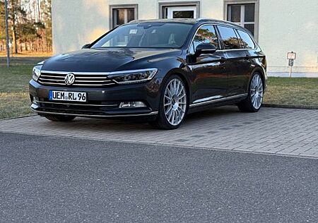 VW Passat Variant Volkswagen Passat Highline | Panorama, 360° Kamera, Stan