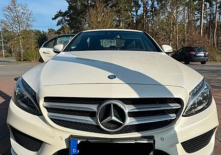 Mercedes-Benz C 250 C 250d BlueTEC 4MATIC AMG Line Autom. AMG Line
