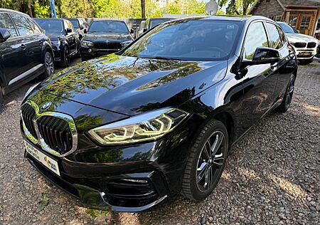 BMW 116 d Sport Line//*LED*//*NAVI*//*SPORT*