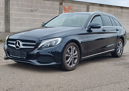 Mercedes-Benz C 180 T CGI Aut. *LED-Scheinwerfer*