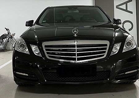 Mercedes-Benz E 500 AVANTGARDE