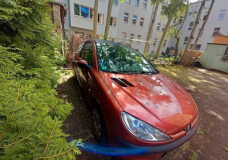 Peugeot 206 1.1. TÜV NEU