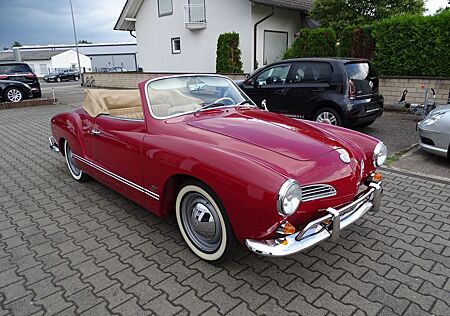 VW Karmann Ghia Volkswagen Cabrio vollständig restauriert