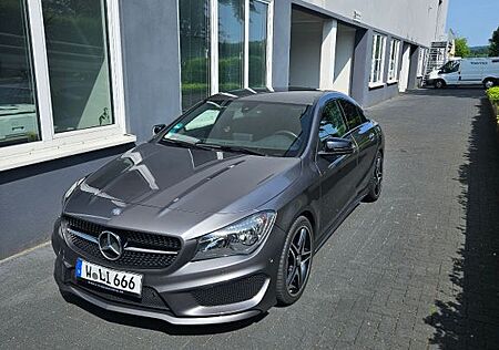 Mercedes-Benz CLA 180 CDI AMG Line AMG Line