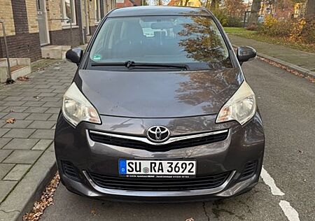 Toyota Verso-S 1,33-l-Dual-VVT -