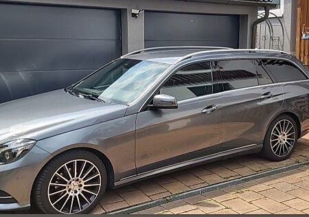 Mercedes-Benz E 220 BlueTEC T BlueEFF. Edition Autom. Edition