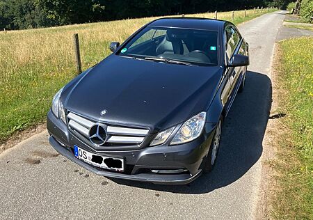 Mercedes-Benz 250 e Typ Coupé