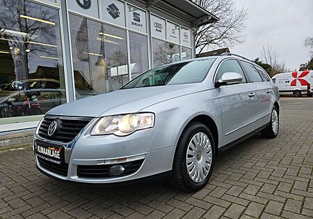 VW Passat Variant Volkswagen Comfortline Garage AHK TOP WAGEN