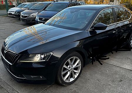 Skoda Superb Lim. Style2,0*PANORAMA*ALCANTARA*.EURO6*.