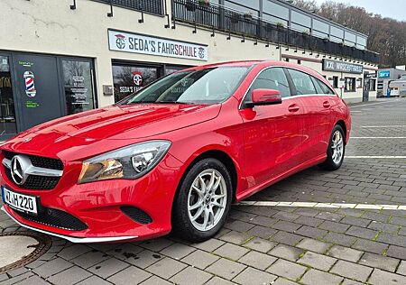 Mercedes-Benz CLA 220 Shooting Brake CLA 220 4MATIC DCT Sh...