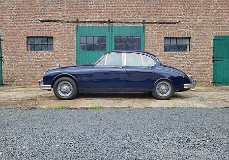 Jaguar MK II MKII Daimler 2,5 Litre V8 Falddach Servo Speiche