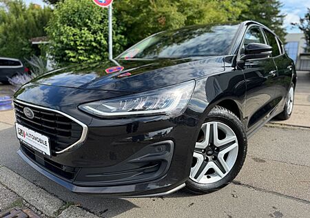 Ford Focus Lim. 1.5 EcoBlue Cool & Connect Navi 1.Han