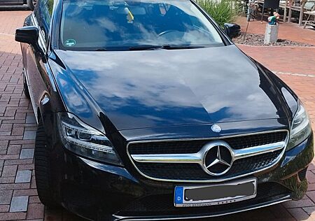 Mercedes-Benz CLA 220 Shooting Brake CLS 220 Shooting Brake 9G Autom. AHK, Parkautom.