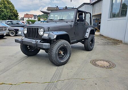 Jeep Wrangler TJ 4.0 Höher 33" rostfrei technisch Top