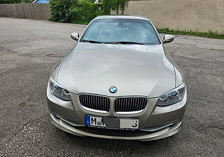 BMW 325d Cabrio -Automatik*wenige KM Rentnerfahrzeug