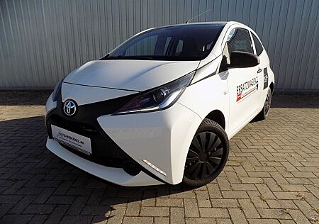 Toyota Aygo (X) Aygo 1,0 l 3-T