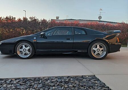 Lotus Esprit S4S