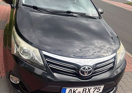 Toyota Avensis Combi 1,8-l-Valvematic Life Life