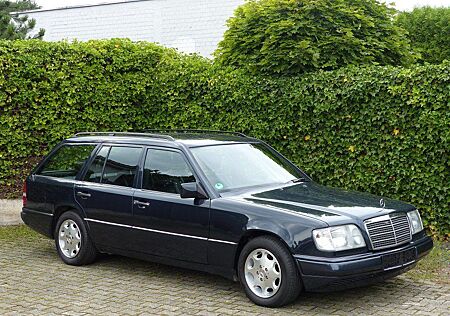 Mercedes-Benz 320 W124 E320 T-Modell