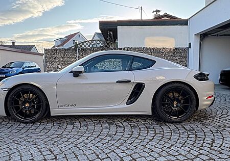 Porsche Cayman 718 GTS 4.0 Handschalter wie neu