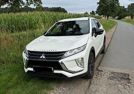 Mitsubishi Eclipse Cross 1.5T Connect CVT * 1.HAND*