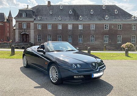 Alfa Romeo Spider 2.0 T.Spark - 916