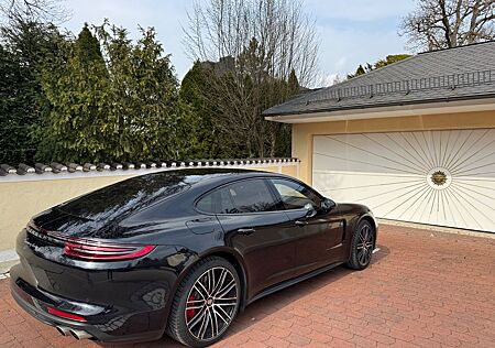 Porsche Panamera Turbo *ACC*BUR*360*CARBON
