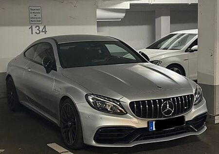 Mercedes-Benz C 63 AMG Mercedes-AMG C 63 S Autom. Mercedes...